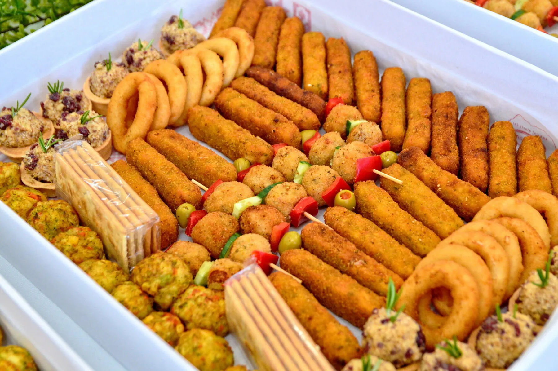 Galerie Foto 5 aperitive prajite inele post catering bacau