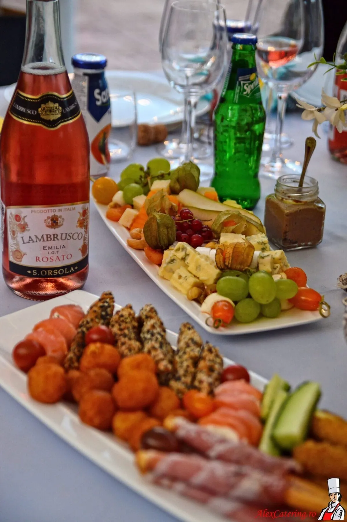 Galerie Foto 57 platou aperitive branzeturi vin nunta bacau