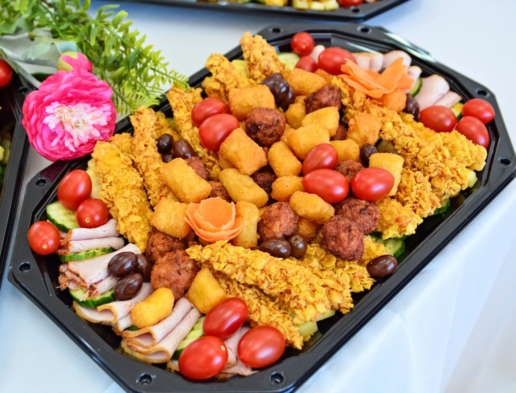 Galerie Foto 58 platou aperitive calde closeup catering bacau