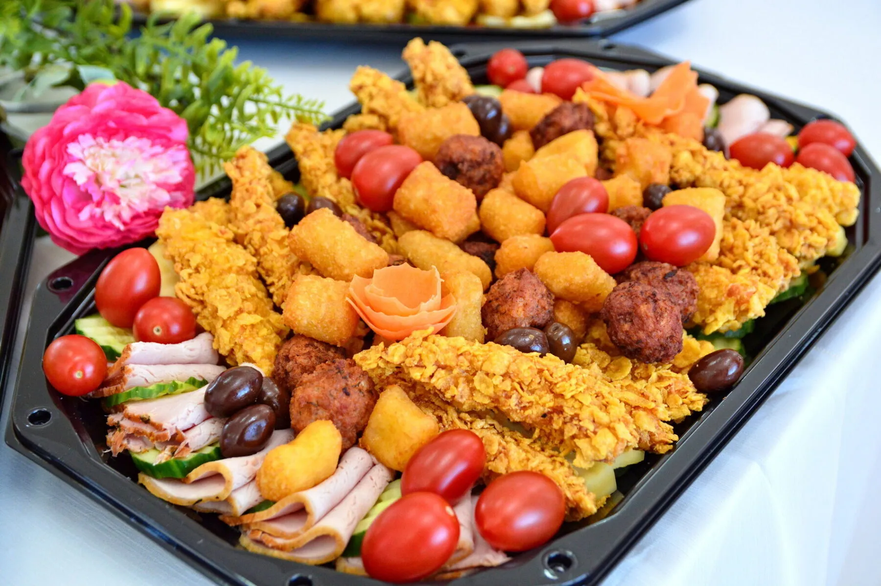 Galerie Foto 59 platou aperitive calde crispy catering bacau