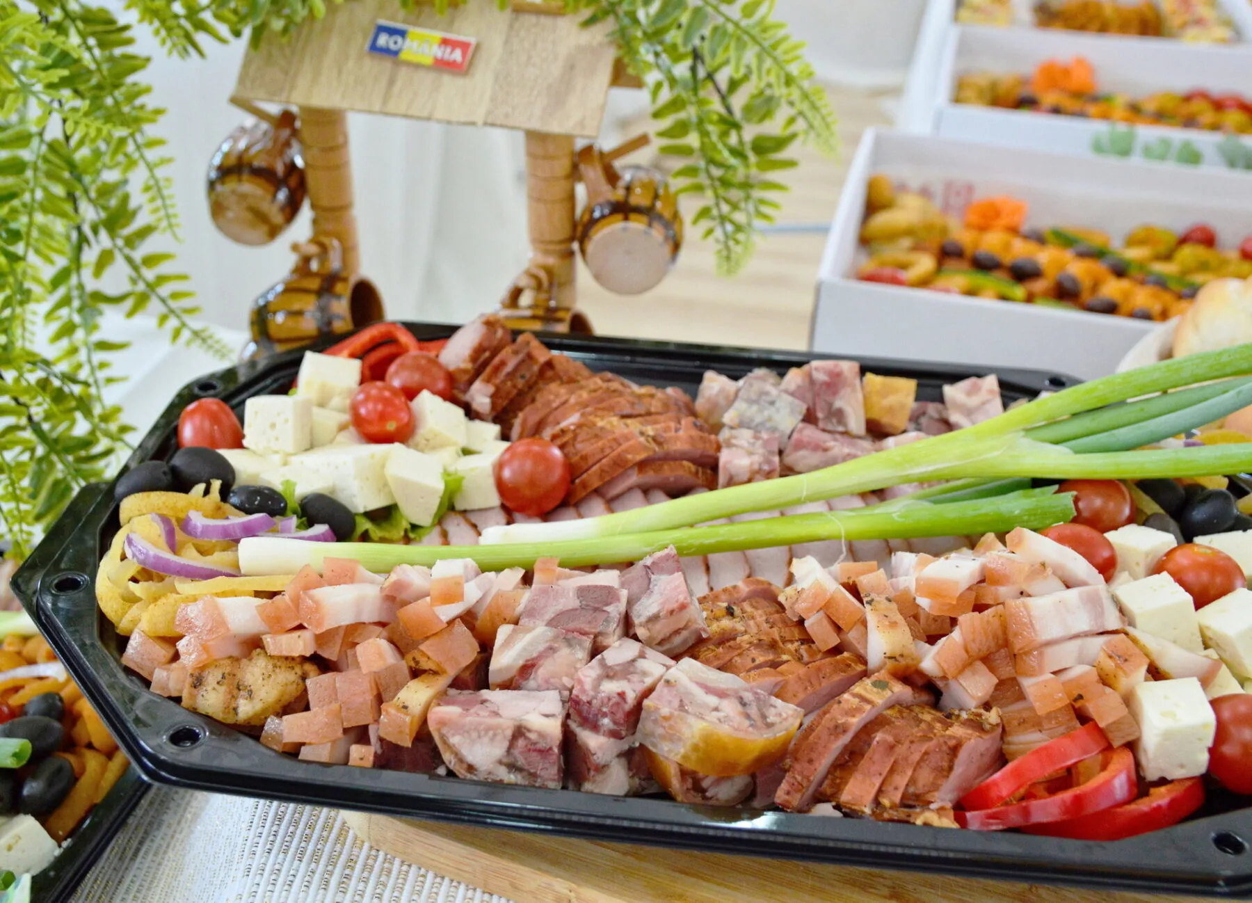Galerie Foto 74 platou mezeluri taranesti ceapa catering bacau
